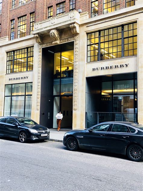 burberry uk head office